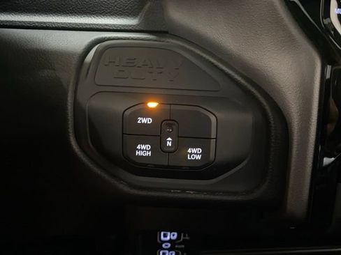 Used 2026 RAM 2500 Big Horn AWD/4WD image 40