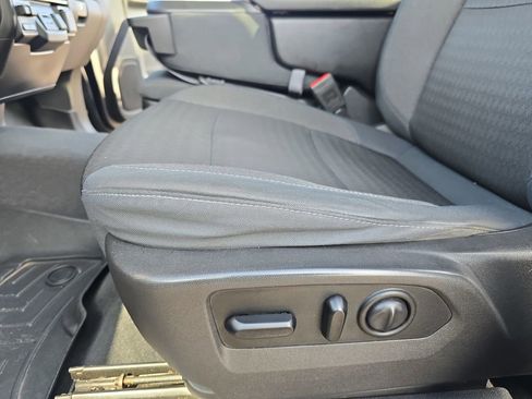 Used 2019 GMC Sierra 1500 SLE w/ SLE Value Package image 31