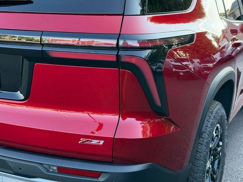 New 2027 Chevrolet Traverse Z71 w/ LPO, Floor Liner Package AWD/4WD image 16