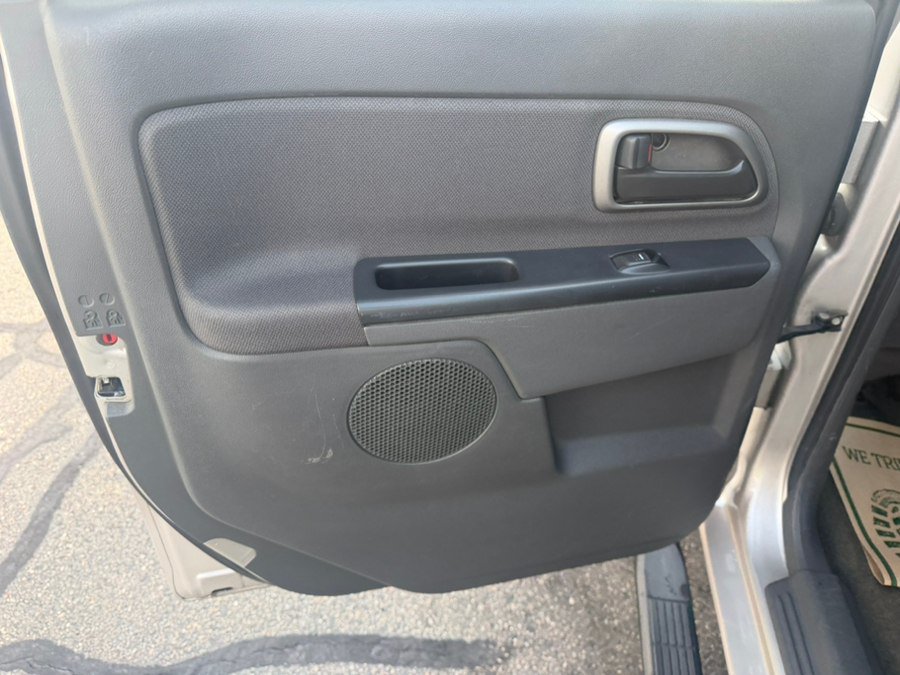 Used 2004 Chevrolet Colorado LS w/ Power Convenience Package AWD/4WD image 18