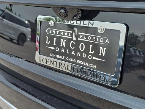 Used 2025 Lincoln Aviator Reserve w/ Equipment Group 201A image 4