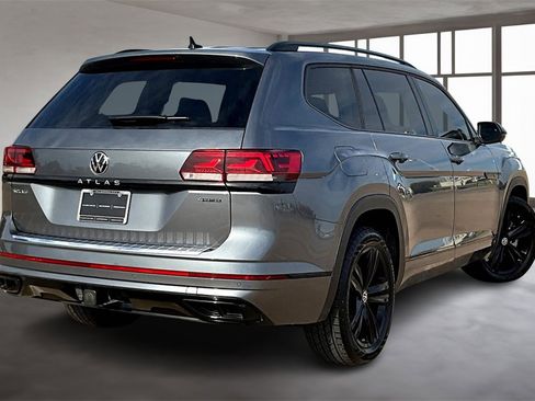 Used 2023 Volkswagen Atlas SEL R-Line image 2