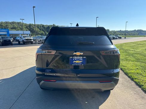 Used 2026 Chevrolet Equinox LT AWD/4WD image 6
