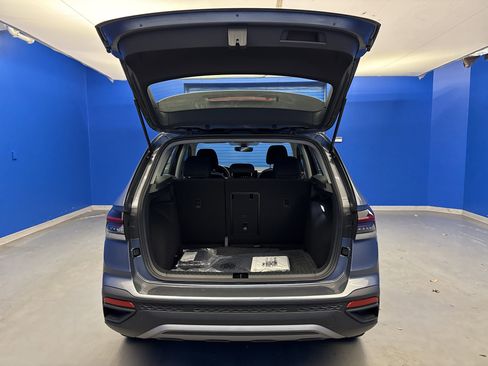 New 2026 Volkswagen Taos S image 26