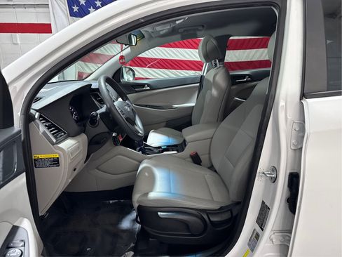 Used 2018 Hyundai Tucson SE AWD/4WD image 9