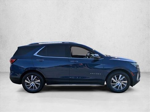 Used 2022 Chevrolet Equinox Premier FWD image 4