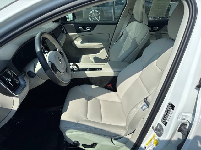 Used 2025 Volvo S60 B5 Core AWD/4WD image 20