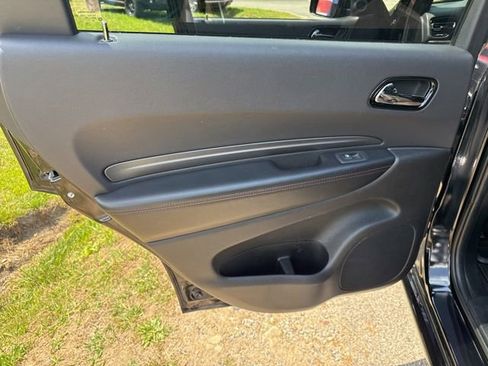 Used 2025 Dodge Durango GT AWD/4WD image 16