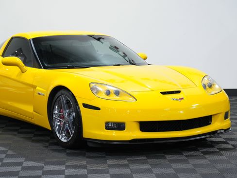 Used 2008 Chevrolet Corvette Z06 w/ Preferred Equipment Group image 9
