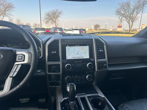 Used 2019 Ford F150 Lariat w/ Equipment Group 502A Luxury image 3