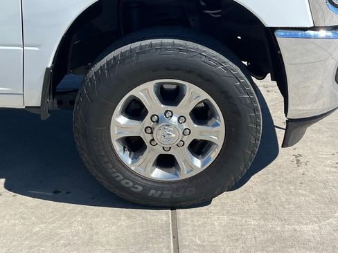 Certified 2022 RAM 2500 Big Horn w/ Level A Equipment Group image 10