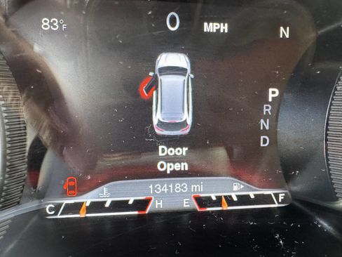 Used 2017 Jeep Cherokee Trailhawk w/ Comfort/Convenience Group AWD/4WD image 14