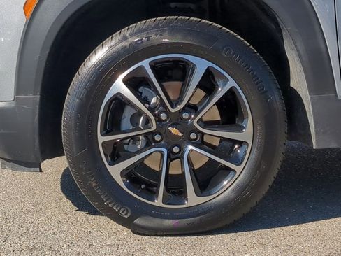 Used 2025 Chevrolet TrailBlazer LT image 22
