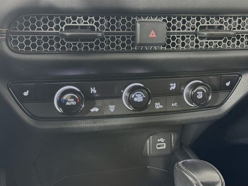 Certified 2024 Honda HR-V Sport image 15