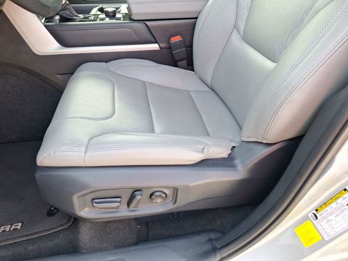 Used 2023 Toyota Tundra Limited AWD/4WD image 16