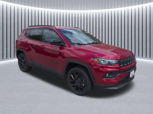 New 2026 Jeep Compass Latitude AWD/4WD image 1