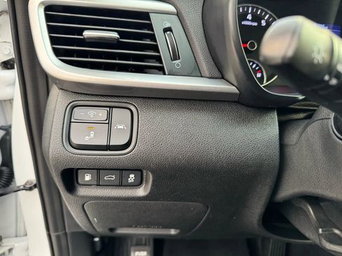 Used 2019 Kia Optima LX image 29