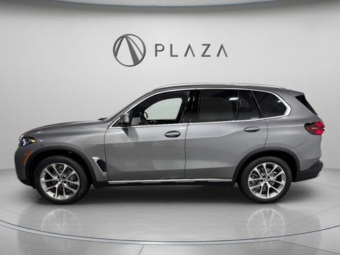 New 2026 BMW X5 xDrive40i image 3