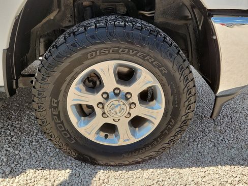 Used 2024 RAM 2500 Big Horn AWD/4WD image 7