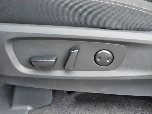 New 2026 Nissan Pathfinder SV FWD image 17