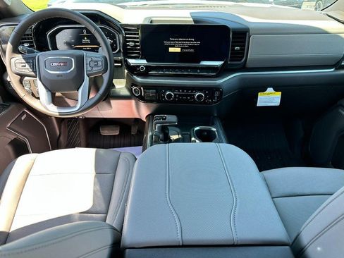 New 2026 GMC Sierra 1500 SLT AWD/4WD image 6