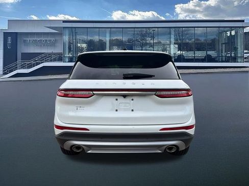 New 2026 Lincoln Corsair Premiere FWD image 7