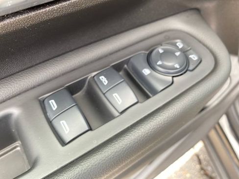 Certified 2024 GMC Terrain SLE FWD image 17