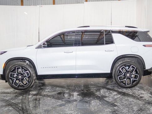 Certified 2026 Chevrolet Traverse High Country w/ LPO, Floor Liner Package image 5