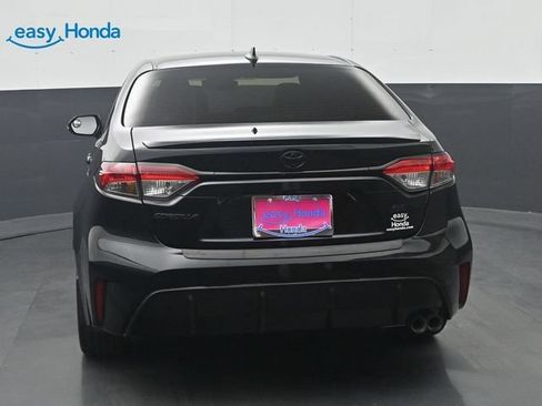 Used 2024 Toyota Corolla SE FWD image 6