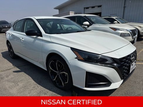 Certified 2023 Nissan Altima 2.5 SR FWD image 4