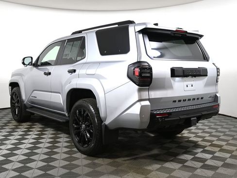 Used 2025 Toyota 4Runner Platinum AWD/4WD image 5