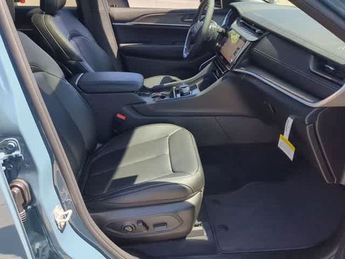 New 2026 Jeep Grand Cherokee L Limited AWD/4WD image 24