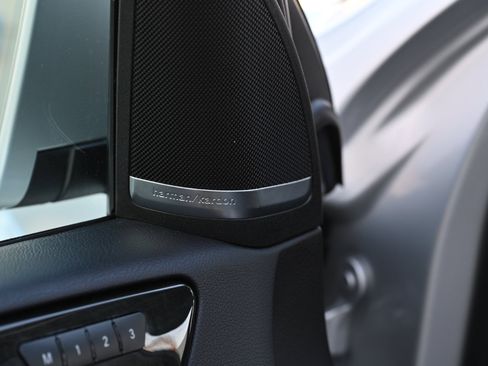 Used 2017 Mercedes-Benz GLS 550 4MATIC image 41