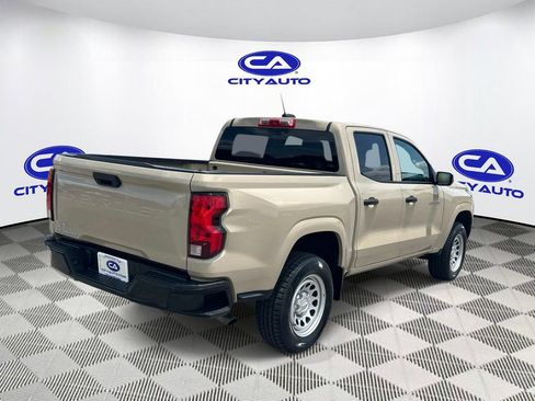 Used 2023 Chevrolet Colorado W/T RWD image 4