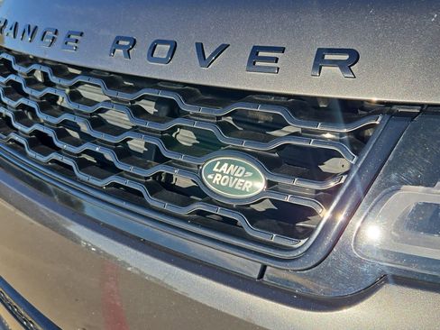 Used 2021 Land Rover Range Rover Sport HST image 10