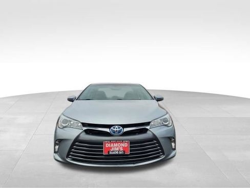 Used 2015 Toyota Camry LE image 2
