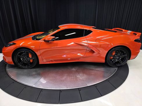 Used 2020 Chevrolet Corvette Stingray Premium Cpe w/ 3LT Preferred Equipment Group RWD image 11