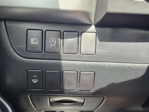 Used 2017 Toyota Highlander SE AWD/4WD image 20