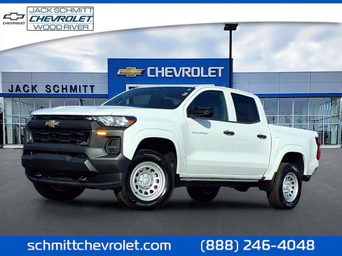 Used 2024 Chevrolet Colorado W/T w/ Technology Package image 1