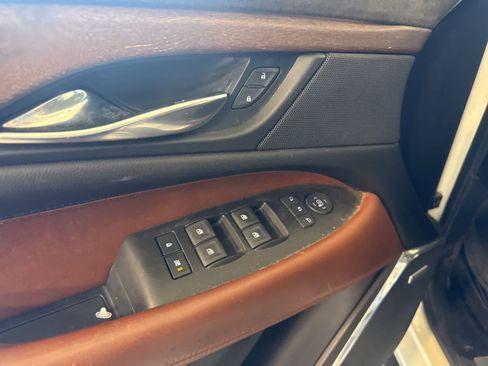 Used 2015 Cadillac Escalade ESV Premium AWD/4WD image 19