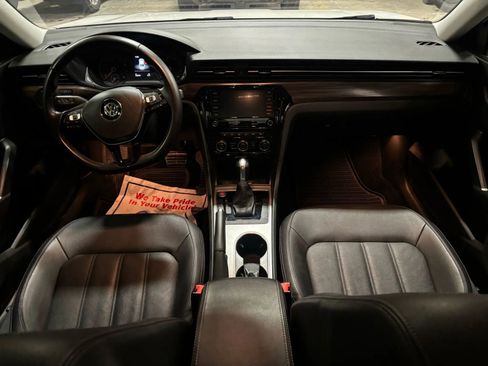 Used 2020 Volkswagen Passat 2.0T SEL image 35