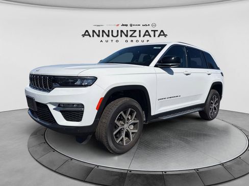 Used 2024 Jeep Grand Cherokee Limited image 1