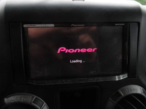Used 2016 Jeep Wrangler Unlimited Sport AWD/4WD image 27