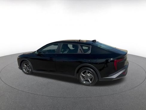 Used 2025 Kia K4 FWD image 9