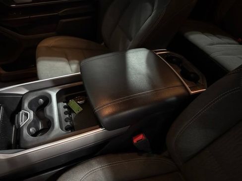 Used 2020 RAM 1500 Big Horn AWD/4WD image 11