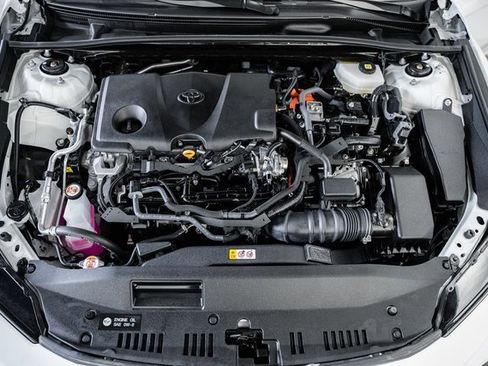 Used 2025 Toyota Camry LE image 17