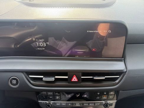 Used 2025 Kia Seltos EX w/ EX Sunroof Package image 21