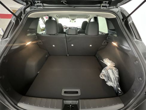 New 2026 Nissan Kicks SV image 20