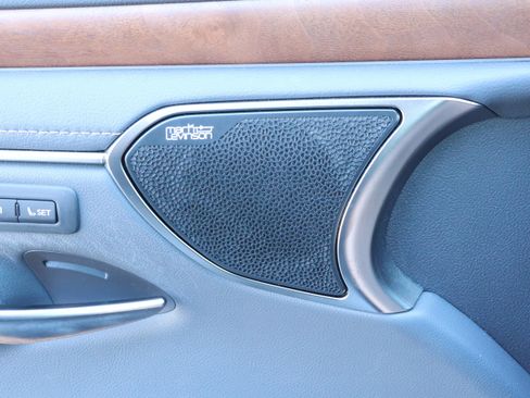 Used 2024 Lexus ES 350 Ultra Luxury image 13