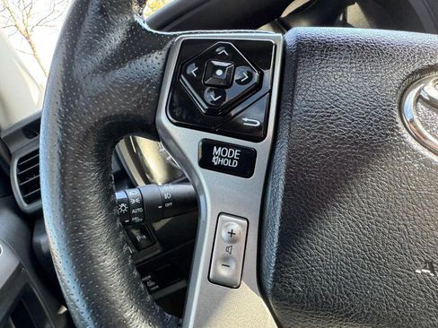 Used 2018 Toyota 4Runner Limited image 17